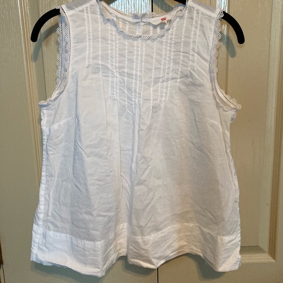 Levi's Tops - Levi’s High Neck Button Back White Cotton Tank Blouse